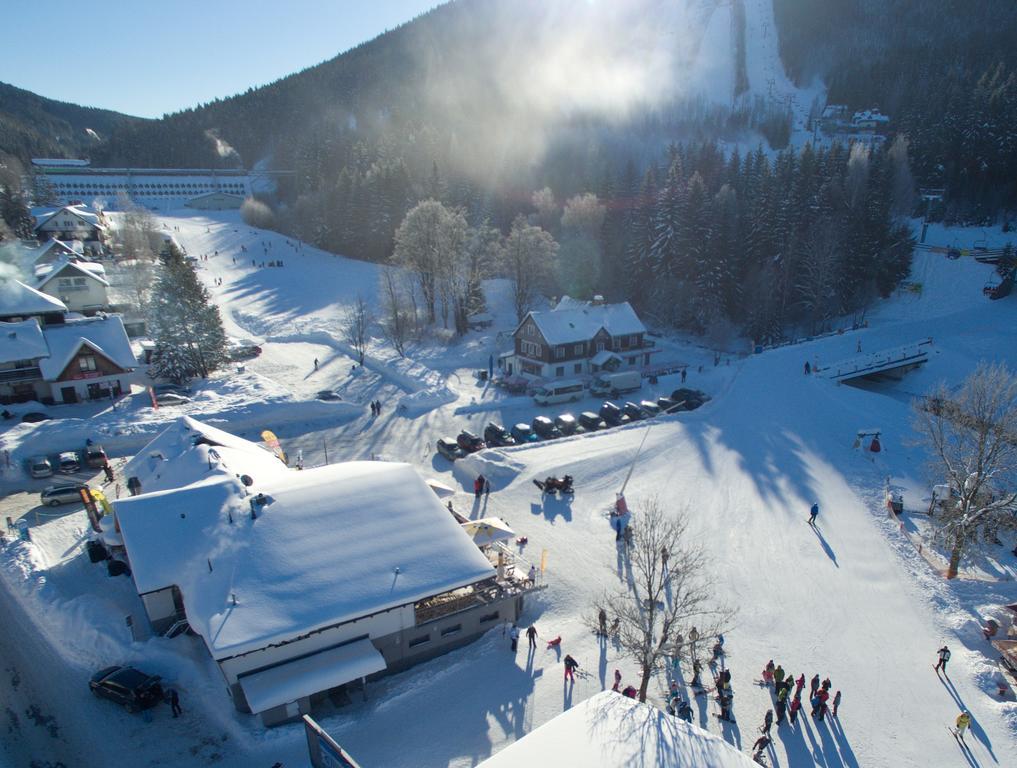 Hotel Skicentrum Harrachov Exteriör bild