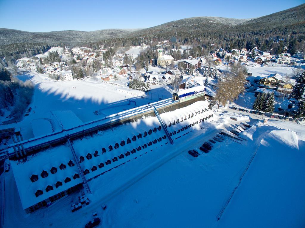 Hotel Skicentrum Harrachov Exteriör bild