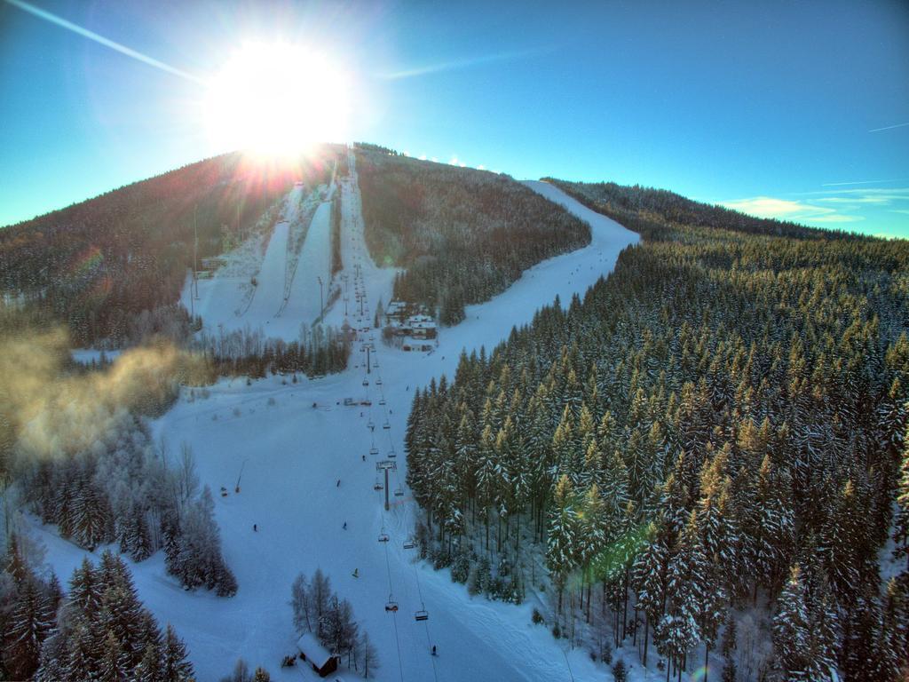 Hotel Skicentrum Harrachov Exteriör bild